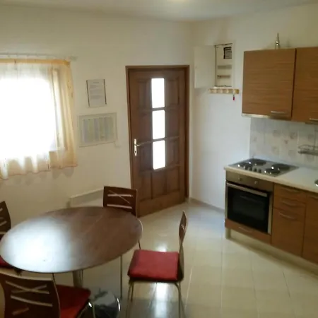 Haeuschen Im Herzen Rogoznicas Apartment *