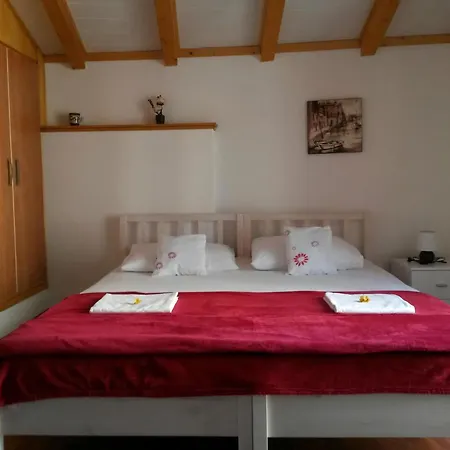 Haeuschen Im Herzen Rogoznicas